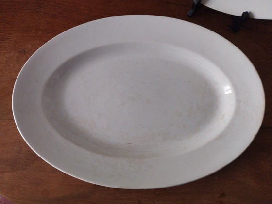 Image 1 of Plato ovalado muy grande de porcelana opaca de Luneville 1880-1900.