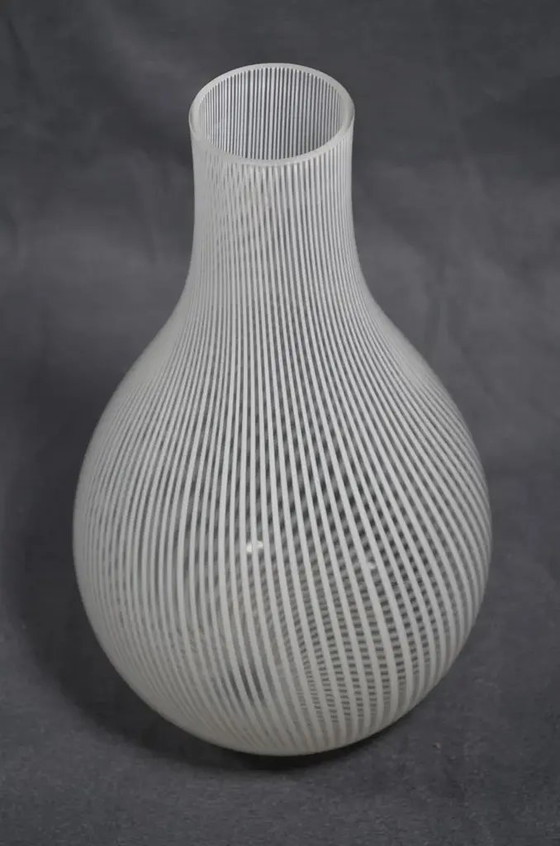 1970s Belvetro Murano - Piriform Glass Vase With Reticello Laitimo Decoration – Murano Glass, Italian Design (photo 8 of 10)