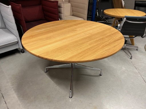 Vitra Eames Esstisch, massiv, 130Cm