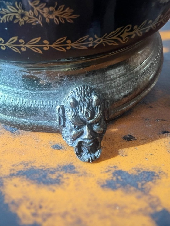 Image 1 of Swiss-made tobacco music box from 1960