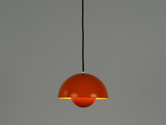 Set van 2 Deense vintage bloempotlampen van Verner Panton, Louis Poulsen, 1968 – Hanglampen, Other (photo 6 of 7)