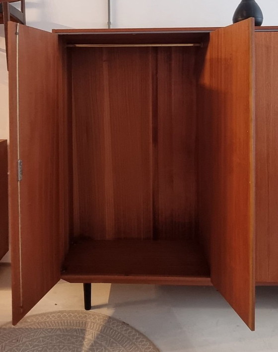 Armoire Mid Century – Wood (photo 7 of 23)