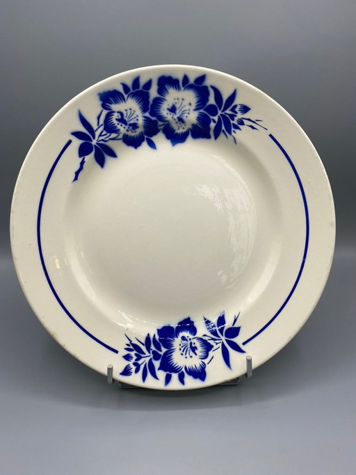 Grande piatto antico in maiolica, con decorazioni floreali blu cobalto. – decoratieve objecten