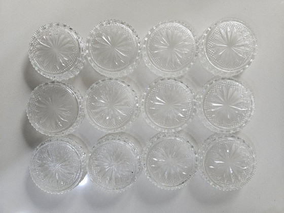 Image 1 of Dessous de verre en cristal taillé dans une boîte