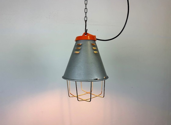 Image 1 of Lampada a sospensione in alluminio grigio industriale, anni '70