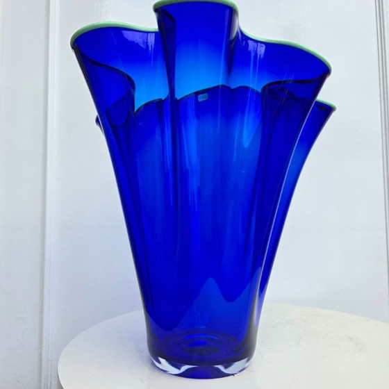Image 1 of Vintage Schott Zwiesel Servet Vaas Blauw met Turqoise afwerking. Glas
