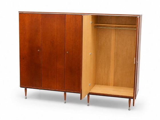 Image 1 of 5-Deurs Teak Kledingkast met Hanggedeelte en Legplanken