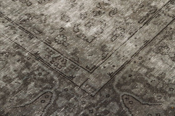 Image 1 of Hand-knotted vintage art rug 440x297