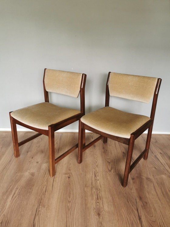 Image 1 of Unieke set van 4 vintage mid-century eetkamerstoelen (een 5e stoel ook beschikbaar, dient verlijmd te worden) 