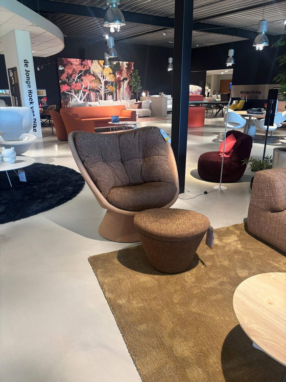 Image 1 of Fauteuil pivotant Montis Fabian avec repose-pieds