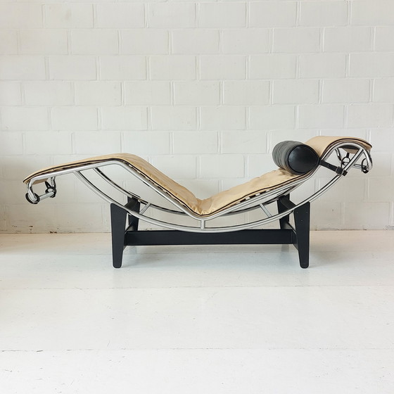 Image 1 of Le Corbusier Perriand Jeanneret Chaise Longue Lc4 Cassina 80