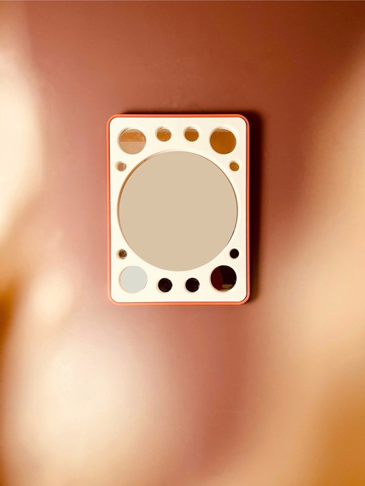 Miroir unique de l'ère spatiale « Planètes »