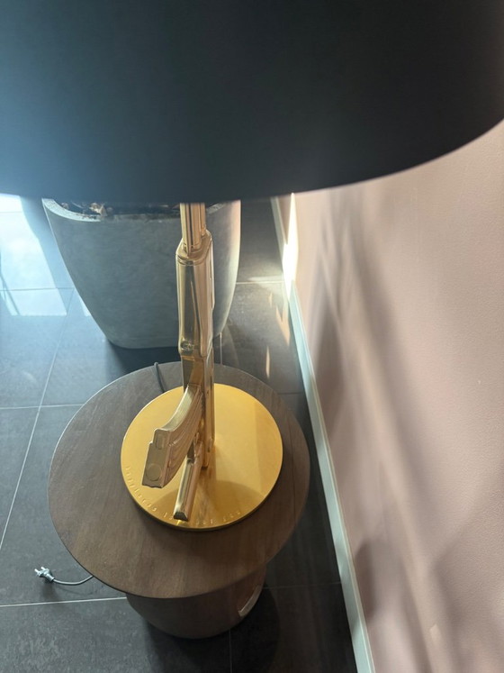Gun Lamp (FLOS) by Starck – Table lamps, Gold, Metal (photo 6 of 8)