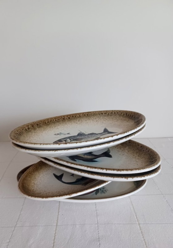 Image 1 of Cerámica V.A.R.M. - Italia, años 90 - 6 platos ovalados decorados a mano - motivo de peces