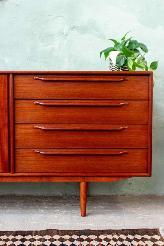 Image 1 of Vintage teakhouten dressoir, ladekast, laag dressoir, Riestenpatt, midden 20e eeuw