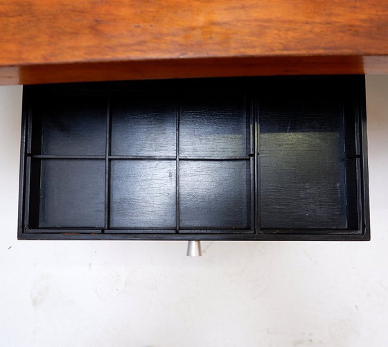 Image 1 of Escritorio compuesto por pedestales de madera de Bergwood y tablero con chapa de madera Boomerang - década de 1970