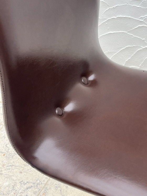 Sedia Girevole Space Age in Skai Marrone Cioccolato – Sedie girevoli, Metallo (photo 10 of 14)