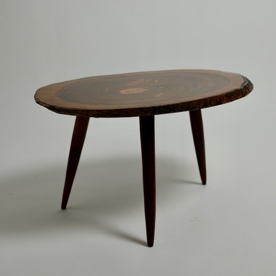 Tavolino Mid-Century Live-Edge in Monkey Pod con mappa delle Isole Fiji, c. anni '60 – Tavolini, Wood (photo 8 of 17)
