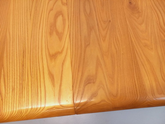 Image 1 of Vintage Seltz round dining table from the 70s/80s in solid blond elm with extensions