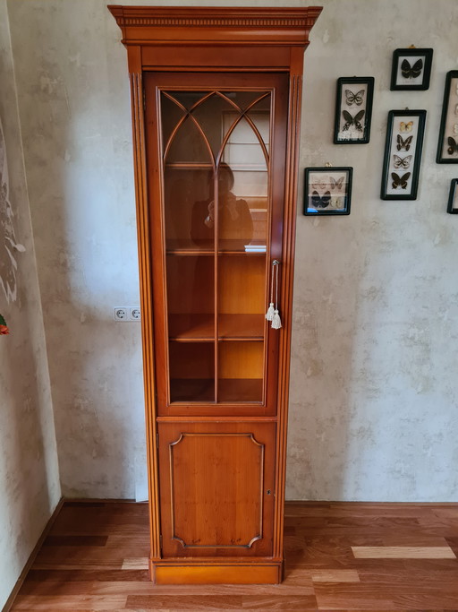 Yew display cabinet Raanhuis collection
