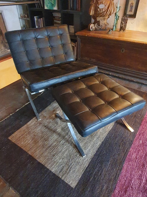 sillón y puf Barcelona
