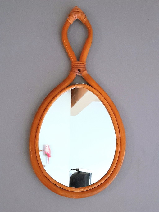 Specchio in rattan a forma di goccia, 1960