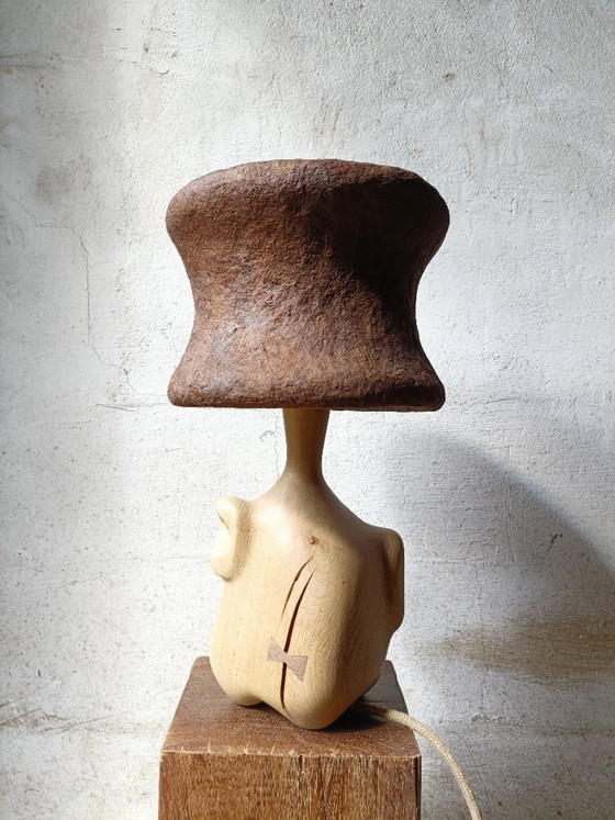 Designerlampe aus massiver Eiche und Pappmaché – Renat Shuteev, Tischlampen, Wood (photo 8 of 11)