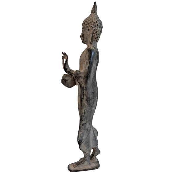 Buda tailandés de bronce de pie con cuenco de limosnas y Abhaya Mudra - 29 cm – Esculturas, Bronze (photo 8 of 10)
