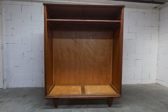 Image 1 of Jaren 30 kledingkast met schuifdeuren en een nieuw bovenblad