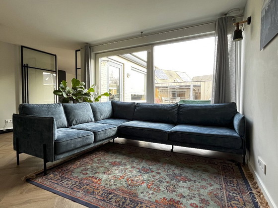 Image 1 of XOOON Modena Ecksofa | Karese-Stoff Blau | Designerfüße