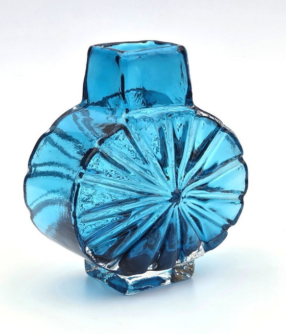 Image 1 of Whitefriars Geoffrey Baxter Sunburst Vase Eisvogelblau