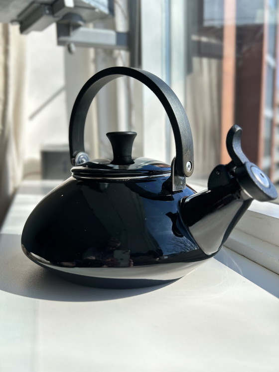 Image 1 of Le Creuset Fluitketel (1.5L) Zwart - Brandschoon & Als Nieuw