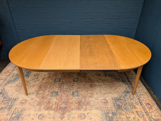 Image 1 of Vintage eiken ronde eettafel, model 55 van Omann Jun, jaren 60