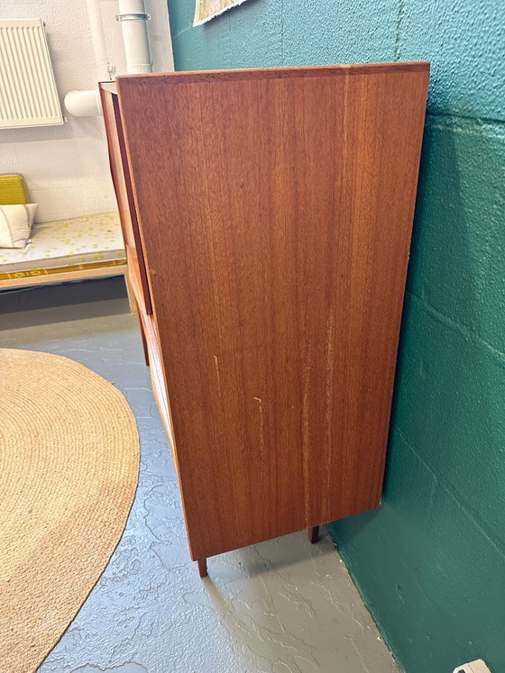 Buffet haut en teck Mid-Century / Buffet bas compact – Vintage années 60 – Wood (photo 13 of 14)