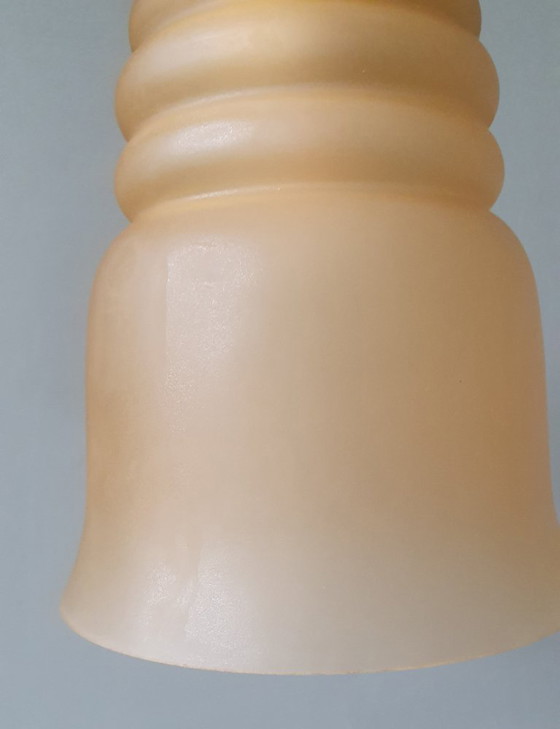 Image 1 of Set Vintage franse hanglampen in klokvorm - gekleurd glas.