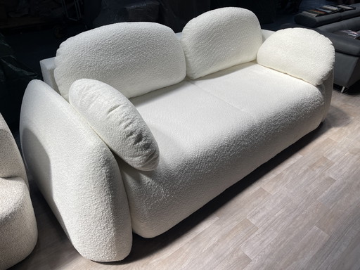 Desgin sofa bouclé NIEUW met slaapfunctie en opbergruimte