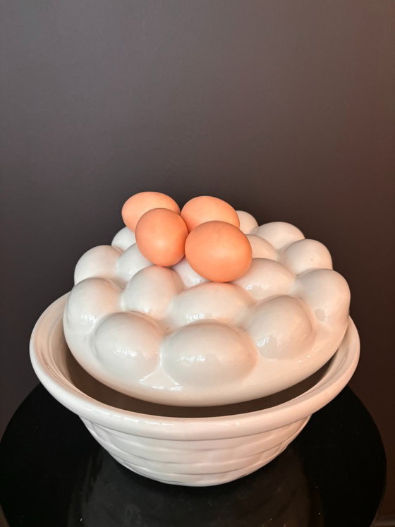 Image 1 of Vintage Italiaanse Majolica eierterrine met deksel 