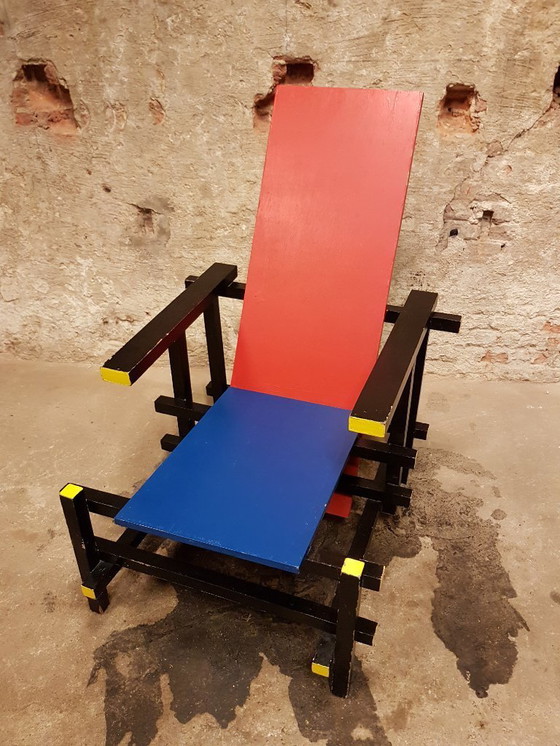 Image 1 of Silla estilo Gerrit Rietveld