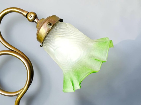 Art Nouveau Inspired Curved Brass Green Tulip Glass Table Lamp (photo 6 of 14)