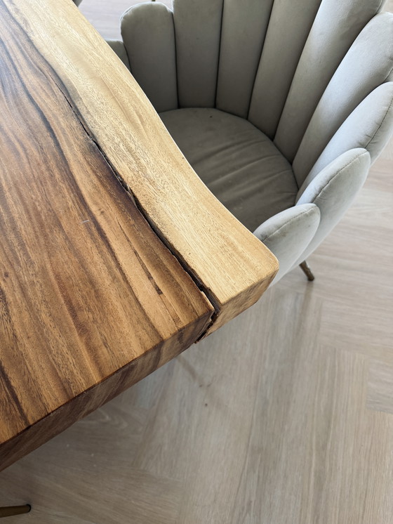 Image 1 of Boomstam tafel 9 cm dikke blad uit indonesie