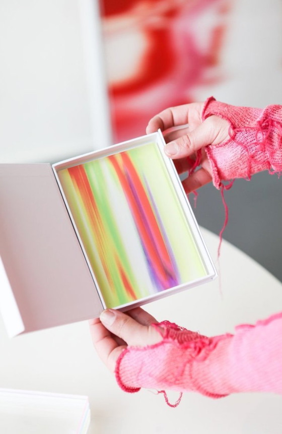 Image 1 of Mini opera d'arte serigrafica multicolore CMYK A6 di Lilxlylilxly