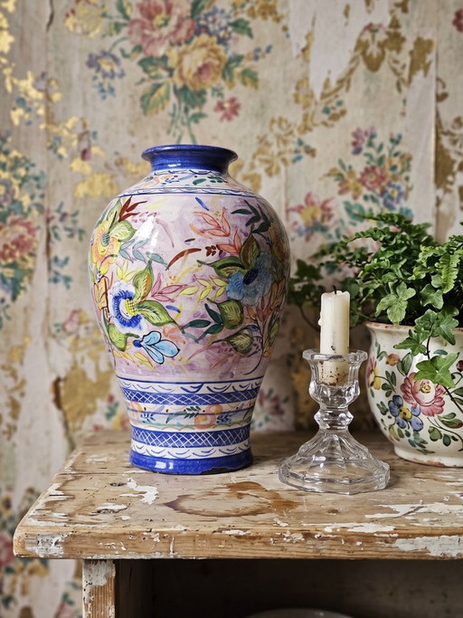 Vintage Portugese geglazuurde terracotta vaas met handgeschilderde bloemversiering. – vazen, Ceramic (photo 2 of 13)