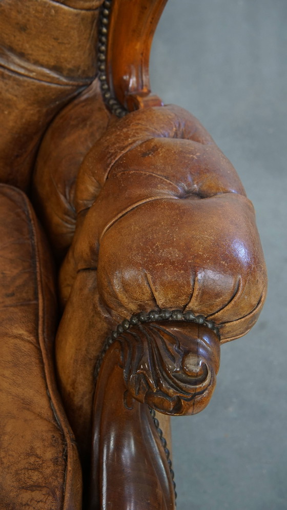 Image 1 of Antieke Schapenleren Chesterfield Fauteuil