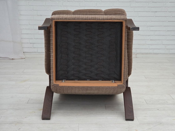 Image 1 of Anni '70, coppia di poltrone danesi, mobili in velluto a coste marrone chiaro, legno di faggio scuro.