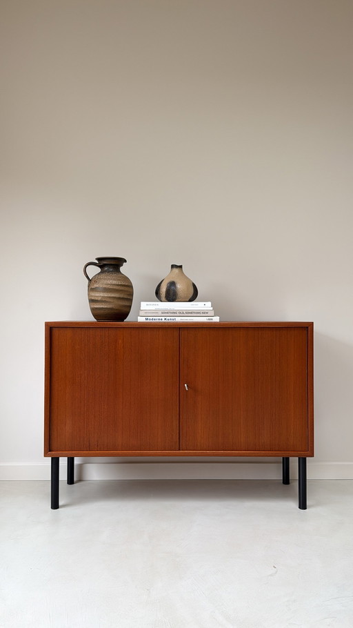 Vintage teak houten kast / dressoir met 2 deuren