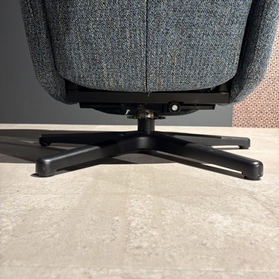 Image 1 of Le nouveau fauteuil inclinable Fabulous 100 du futur