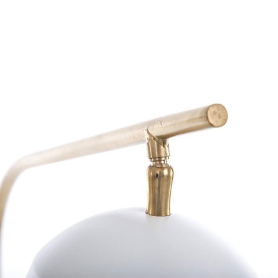 Image 1 of Lampada da terra NORR11 Line One, bianca/ottone e marmo.