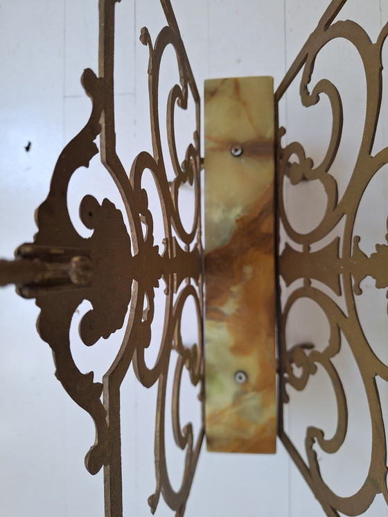 Image 1 of • Porte-revues style Hollywood Regency | Laiton et marbre onyx