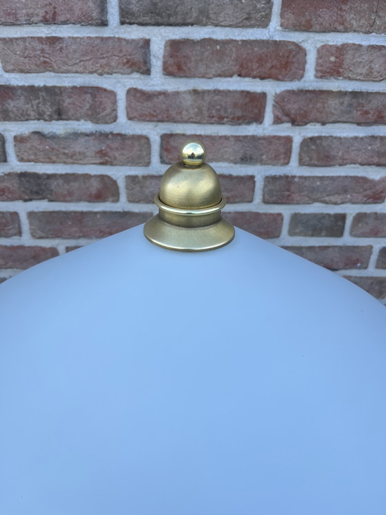 Image 1 of Vintage art deco style messing tafellamp, prachtige zware messing lamp gemaakt voor Frantzen exclusieve verlichting in Italië