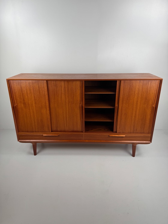 Image 1 of Buffet en teck Omann Jun modèle 13 – Classique danois du milieu du siècle